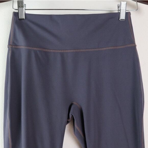 Fabletics Size S Trinity Motion365 High-Waisted Capri Leggings Iron Gray - Picture 2 of 9